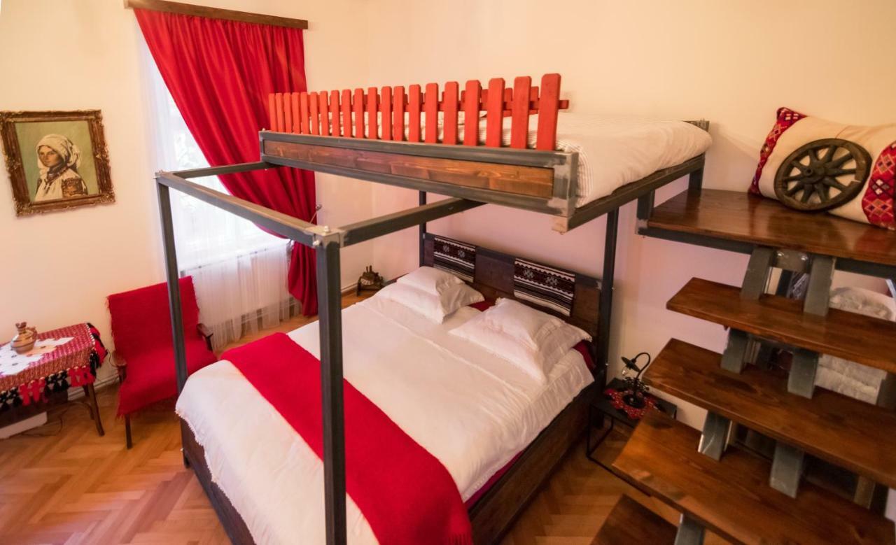 Appartamento Folkloric Loft - Sibiul Vechi Esterno foto